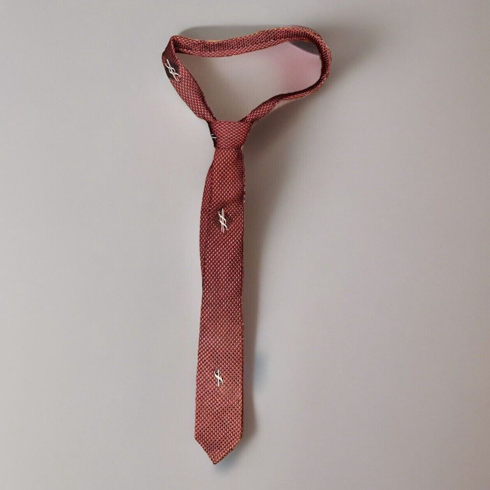 Men’s Vintage Red/Black Checkered Skinny Necktie With Embroidered Accent RN21840